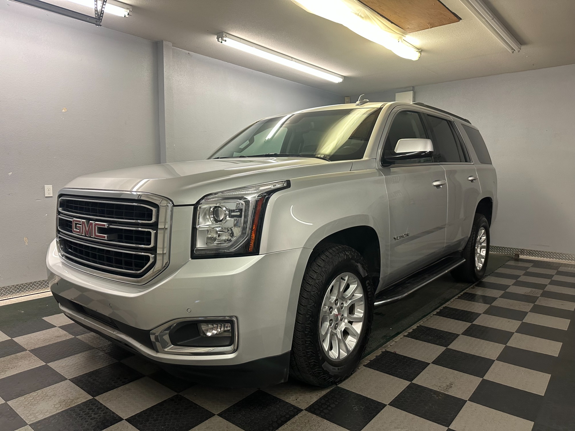 photo of 2020 GMC Yukon SLT 4WD Extra Clean One Owner!!!