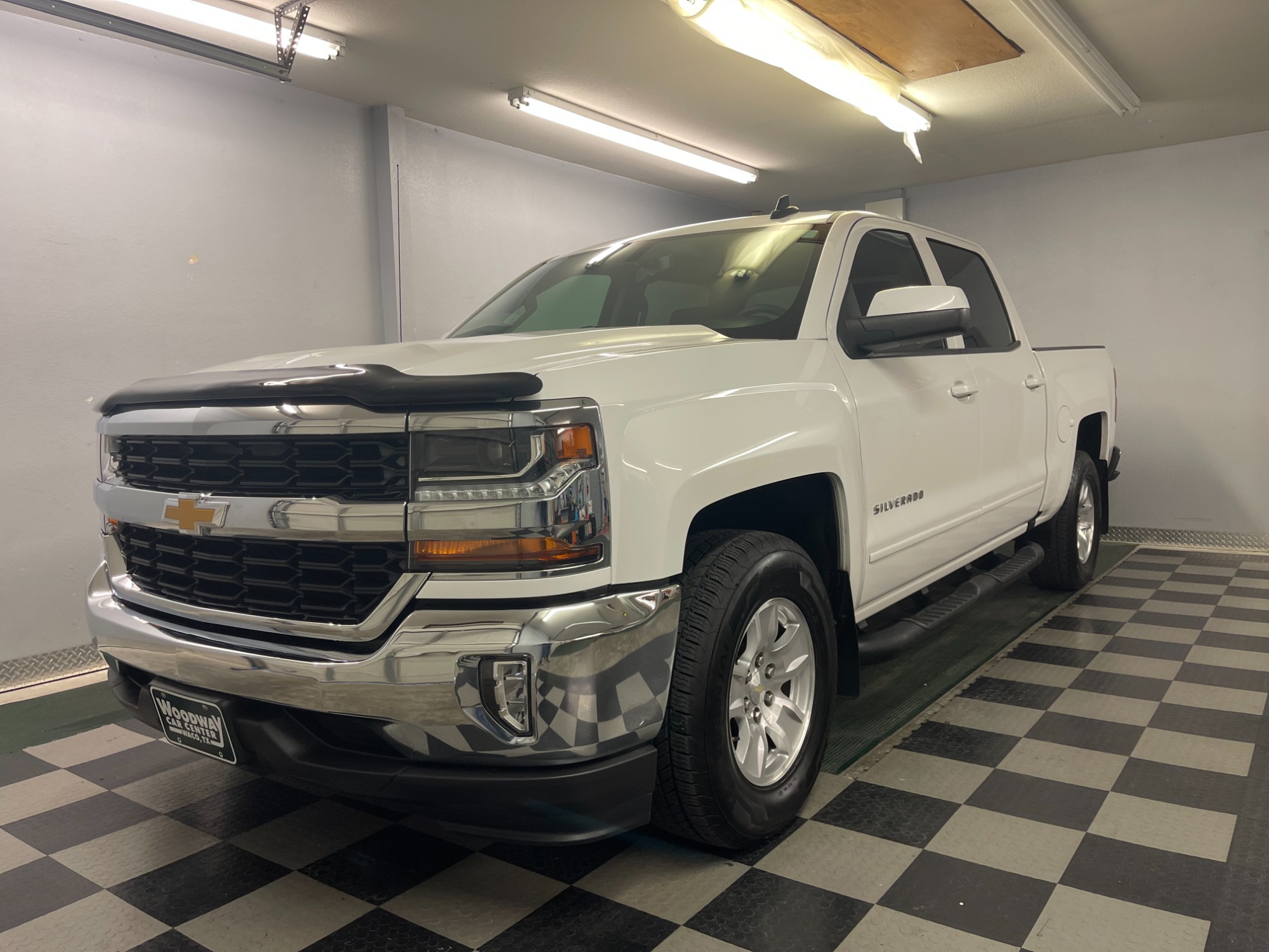 photo of 2017 Chevrolet Silverado 1500 LT Crew Cab One Owner Extra Clean!!!