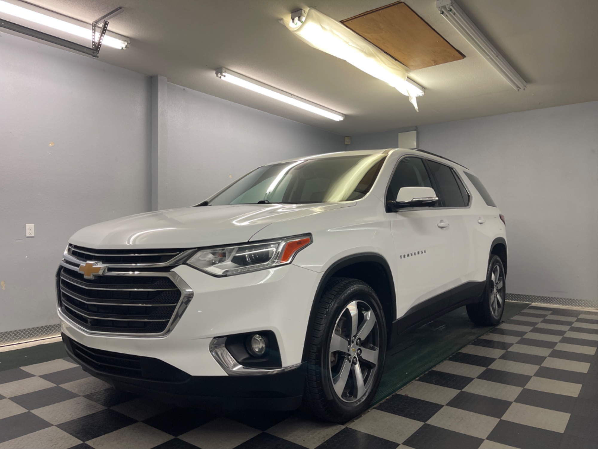 photo of 2020 Chevrolet Traverse LT Leather Loaded!!!