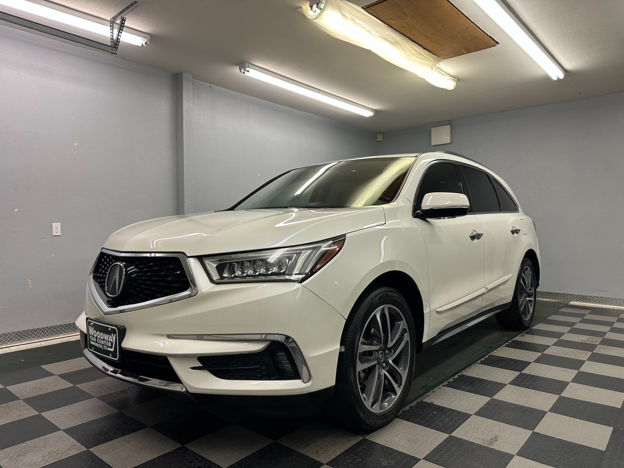 photo of 2017 Acura MDX SH-AWD Advance Package and Entertainment DVD Extra Clean One Owner!!!
