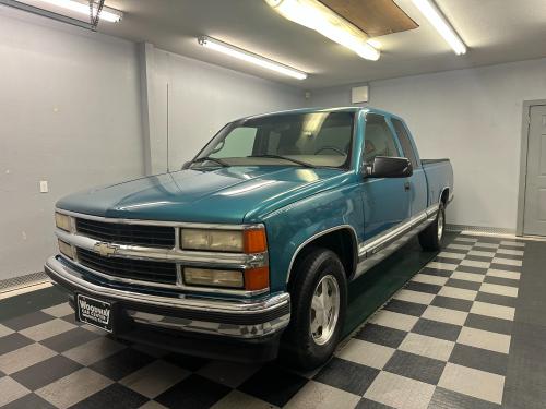 1997 Chevrolet C1500 Extended Cab 2WD Low Miles Extra Clean!!!