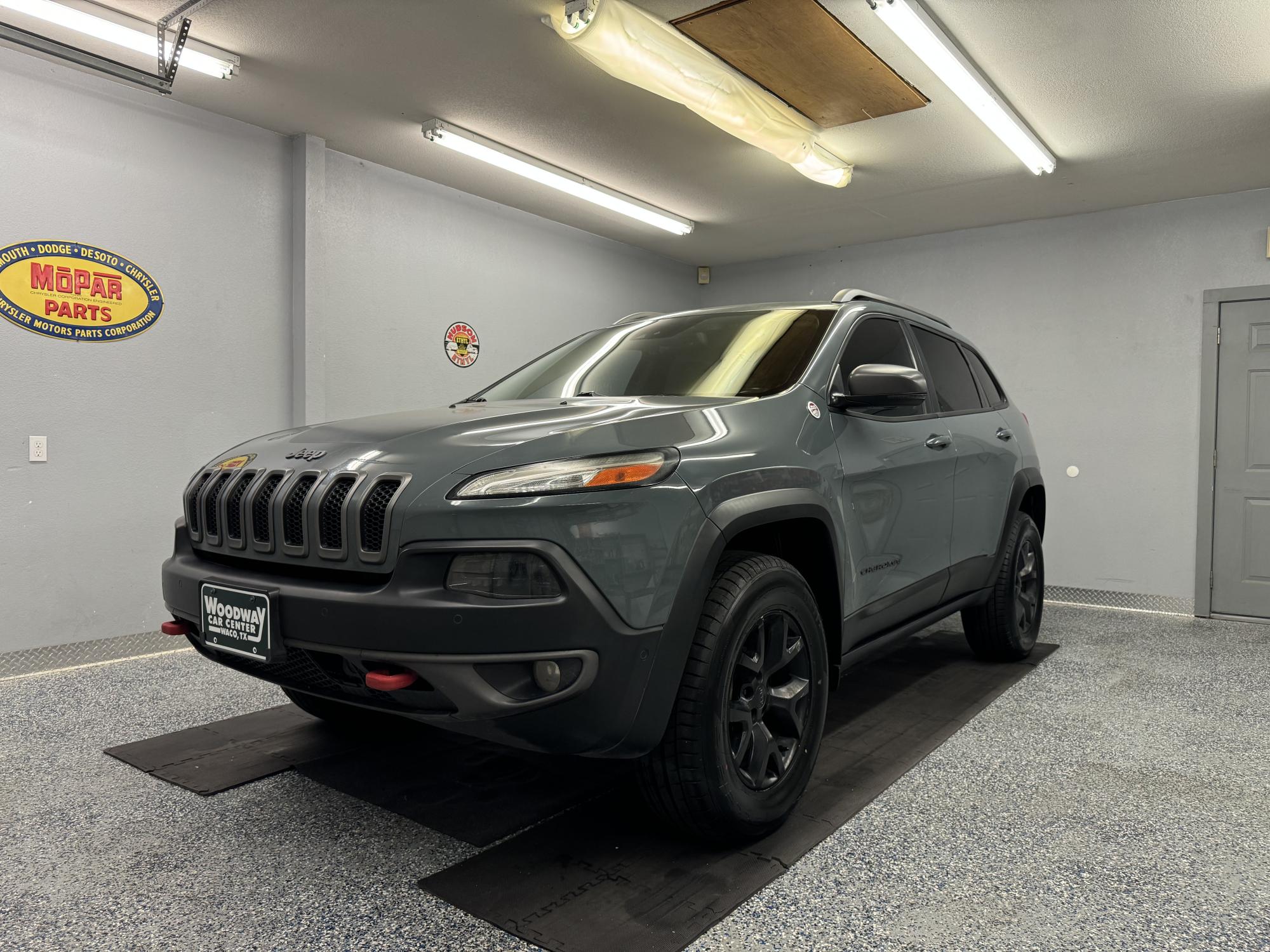 photo of 2015 Jeep Cherokee Trailhawk 4WD Loaded!!!