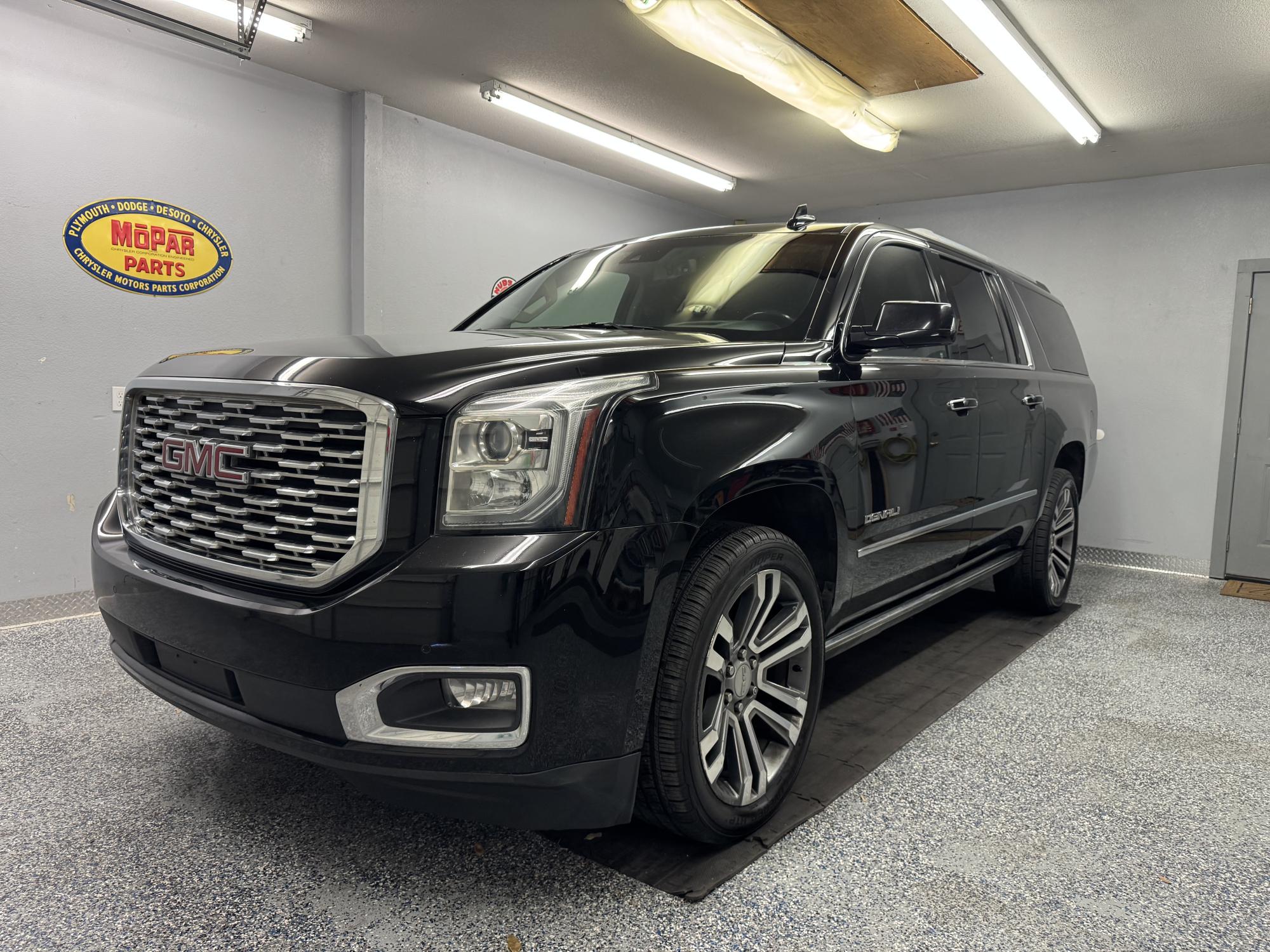 photo of 2018 GMC Yukon XL Denali 6.2L V8 4WD Loaded Extra Clean!!!