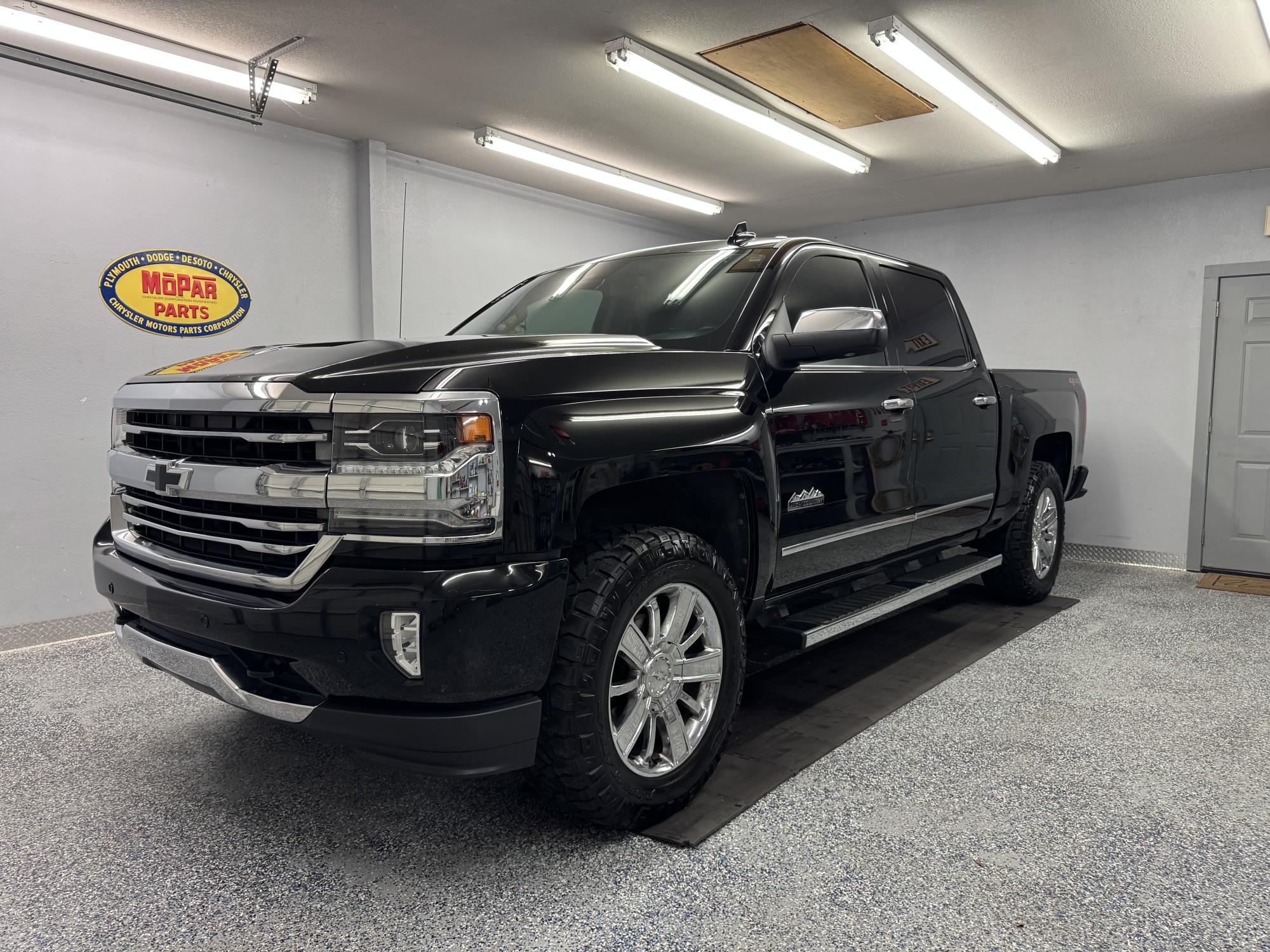 photo of 2017 Chevrolet Silverado 1500 High Country Crew Cab 4WD