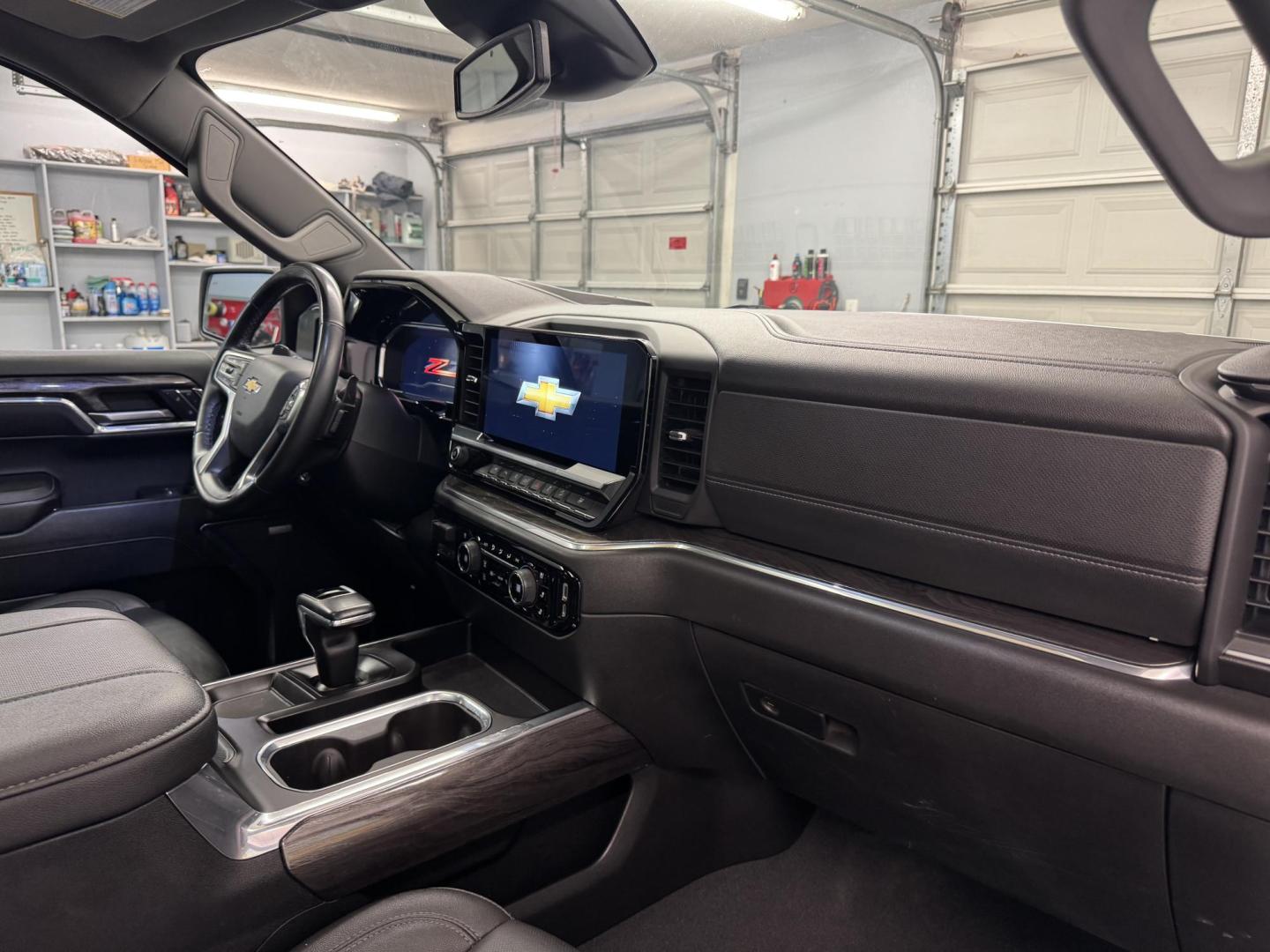 $view_url - Photo#17