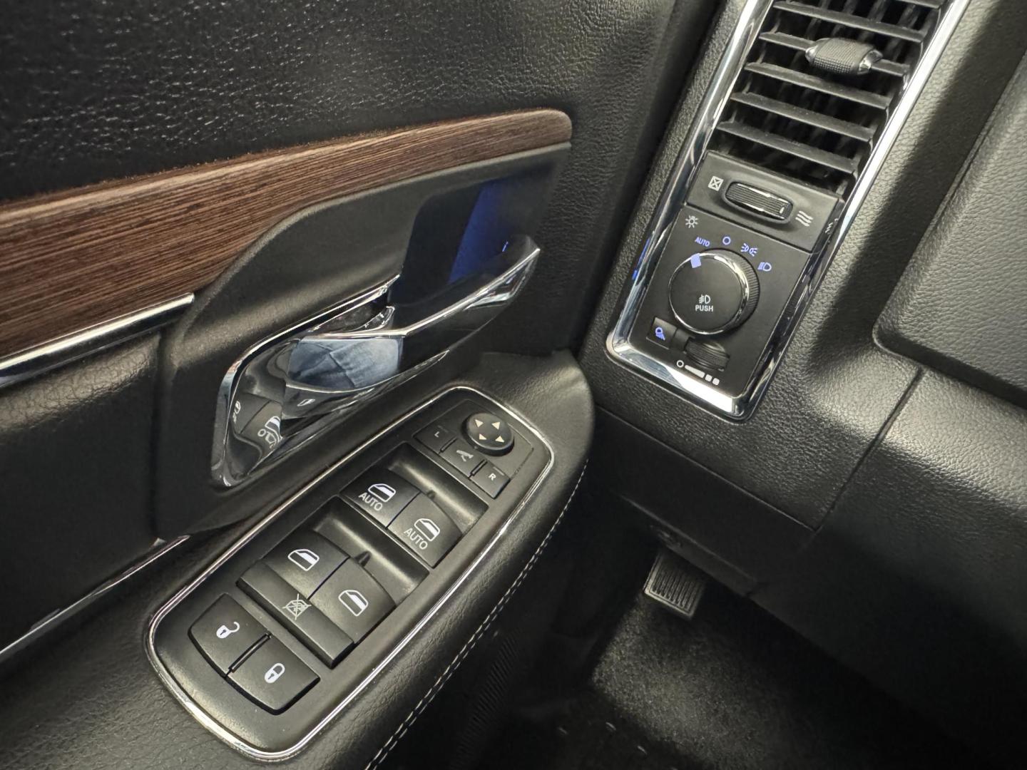 $view_url - Photo#22