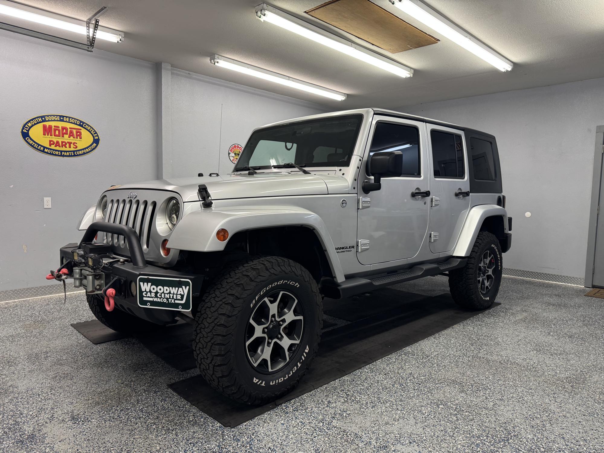 photo of 2008 Jeep Wrangler Unlimited Sahara 4WD Hardtop Lots of Extras!!!